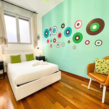 Unique House - 3 Bedrooms & 2 Bathrooms With 4 Beds - 100 Meters To The Metro A Rome Exterior photo