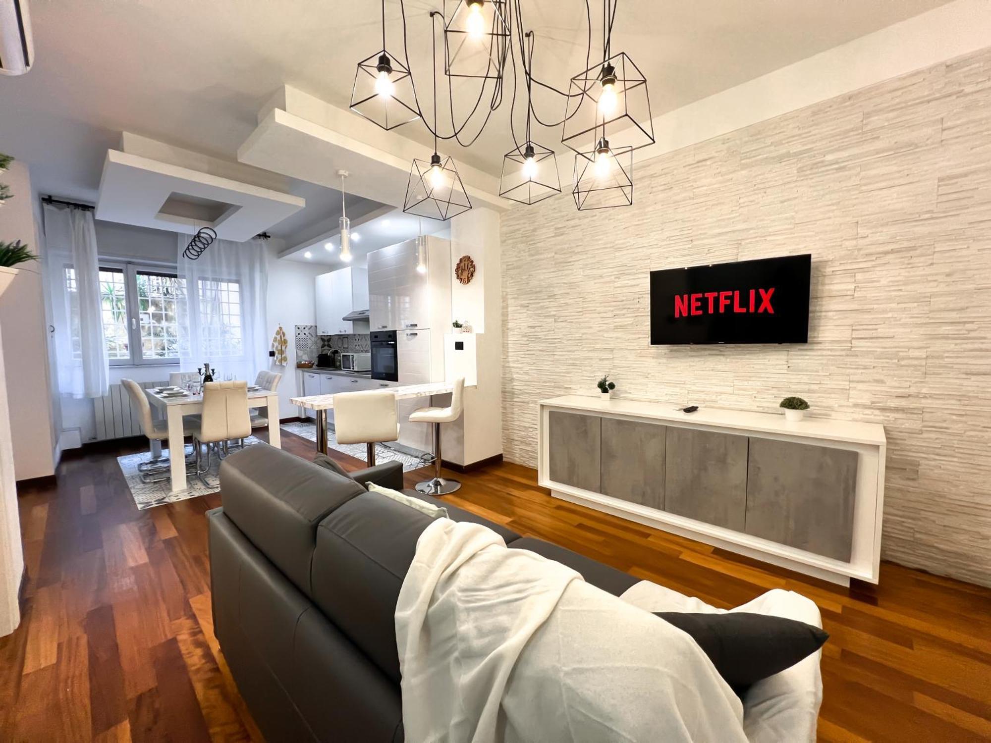 Unique House - 3 Bedrooms & 2 Bathrooms With 4 Beds - 100 Meters To The Metro A Rome Exterior photo