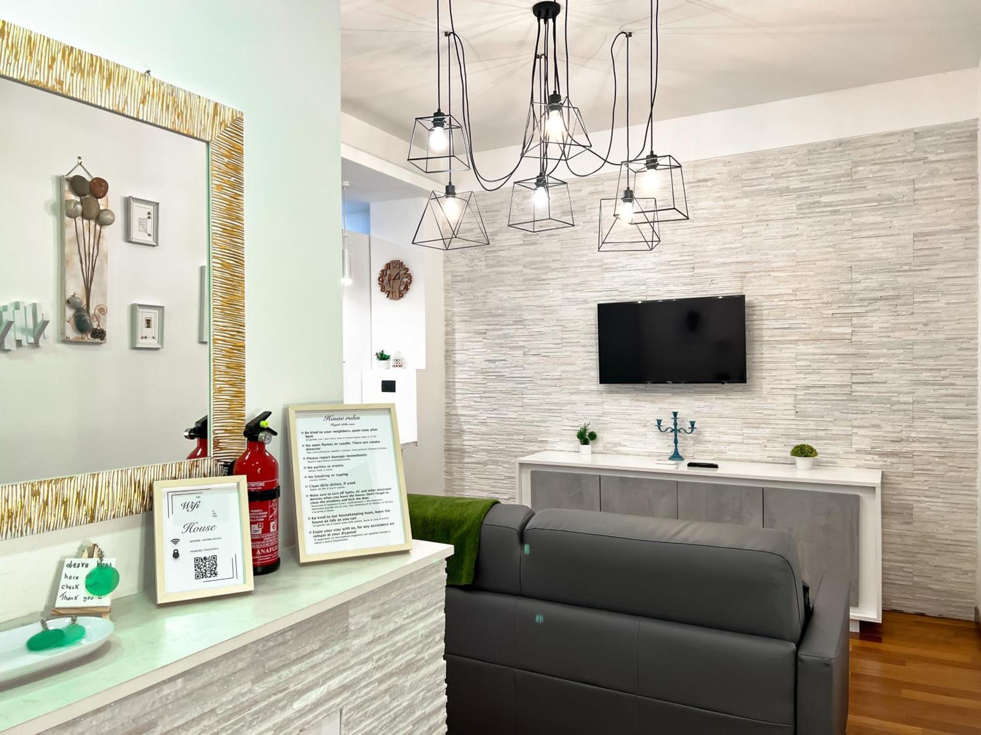 Unique House - 3 Bedrooms & 2 Bathrooms With 4 Beds - 100 Meters To The Metro A Rome Exterior photo